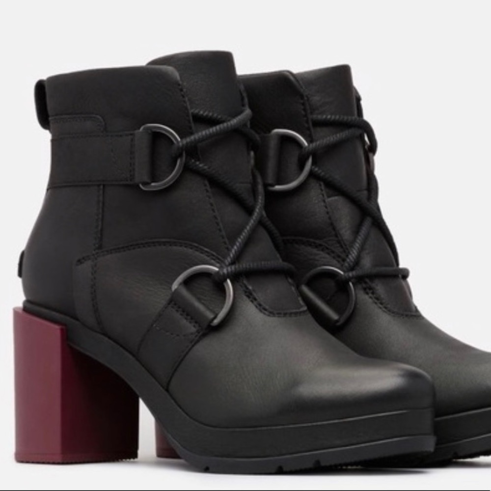 Sorel Margo Black Boots- Size 7